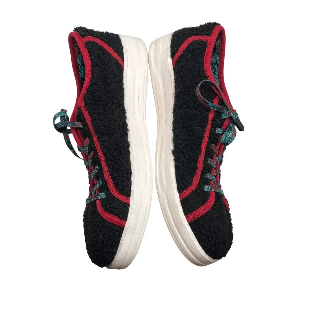 Hey Dude Karina Sherpa Womens 9 Moonless Sangria Casual Travel Cozy Shoes